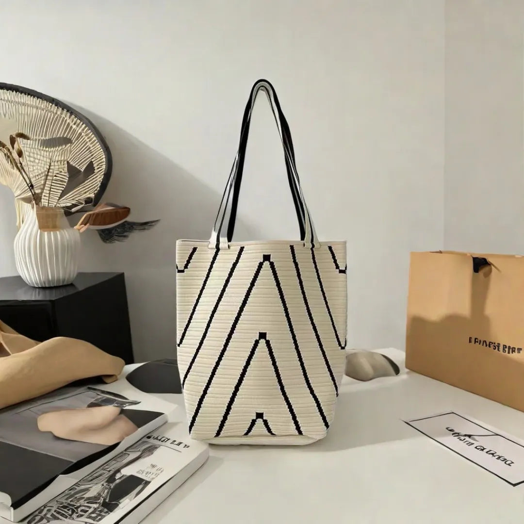 BOLSO TEJIDO A MANO: el toque chic que combina con todo