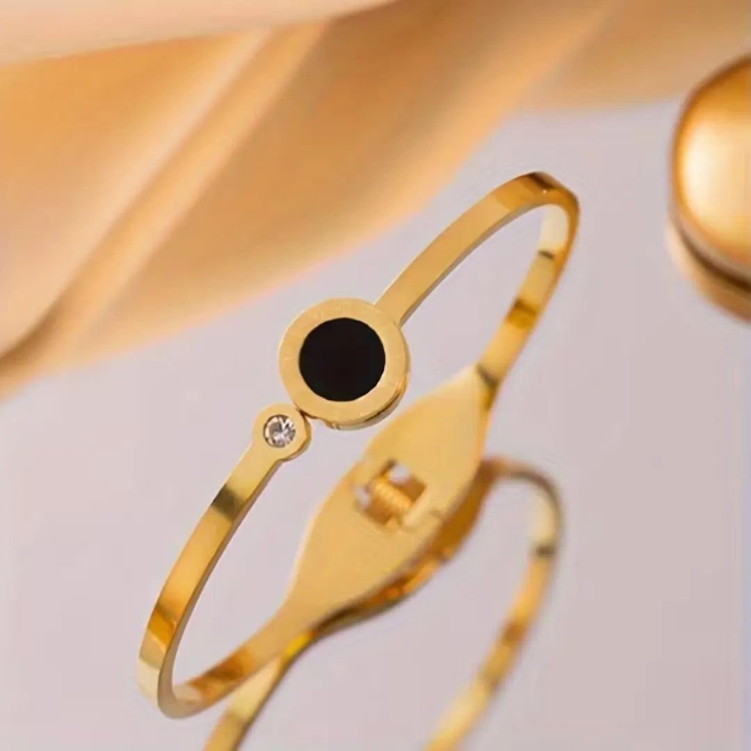 JUEGO DE JOYERIA 18 K DORADO CON NUMEROS ROMANOS